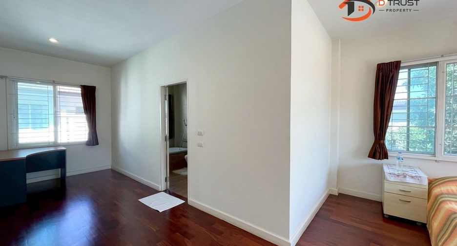 For sale 4 bedrooms house in Prawet, Bangkok