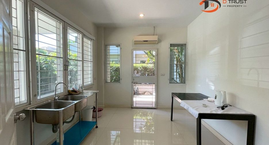 For sale 4 bedrooms house in Prawet, Bangkok