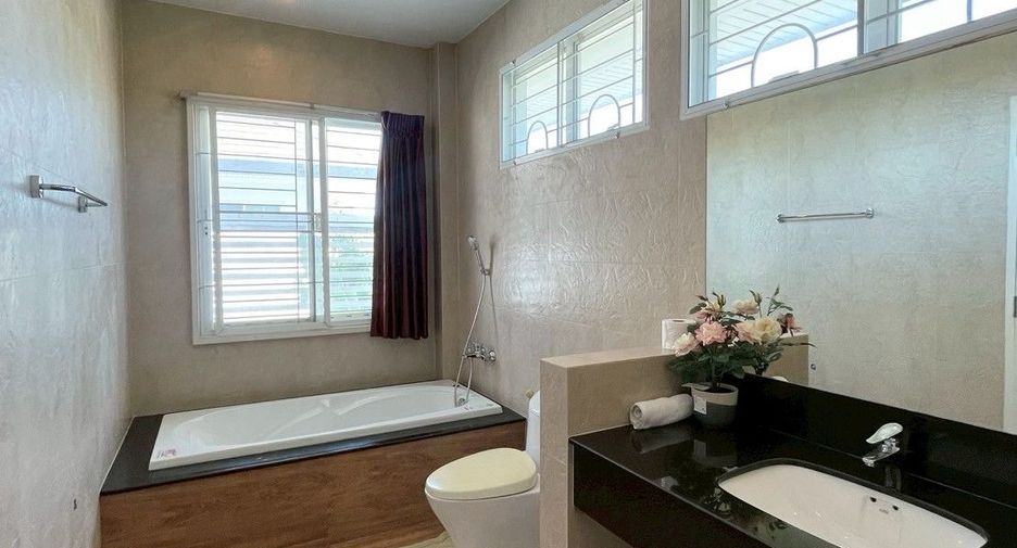 For sale 4 bedrooms house in Prawet, Bangkok