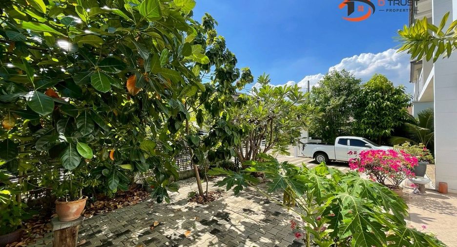 For sale 4 bedrooms house in Prawet, Bangkok