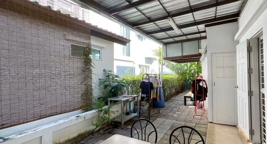 For sale 4 bedrooms house in Prawet, Bangkok