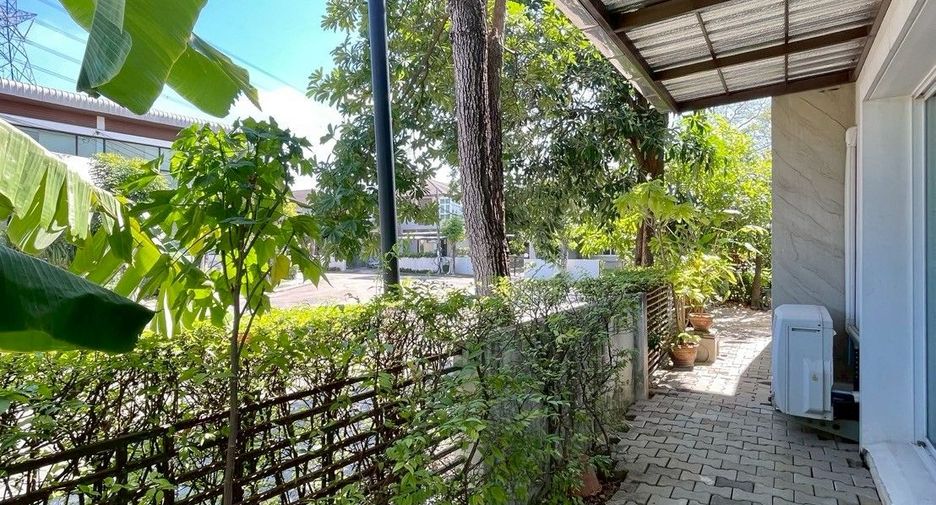 For sale 4 bedrooms house in Prawet, Bangkok