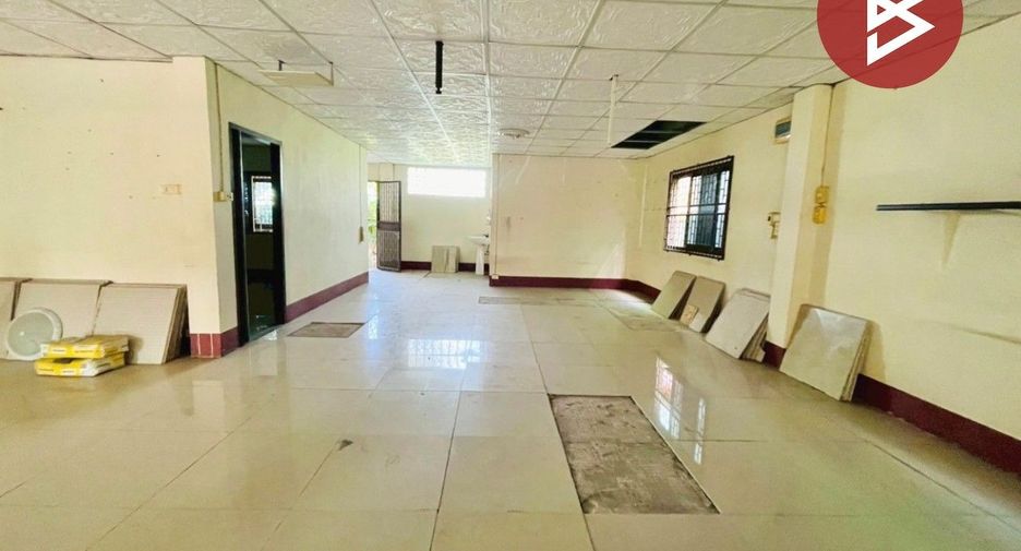 For sale 3 bedrooms house in Sam Phran, Nakhon Pathom