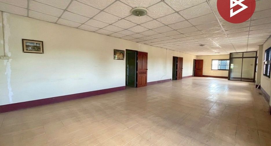 For sale 3 bedrooms house in Sam Phran, Nakhon Pathom