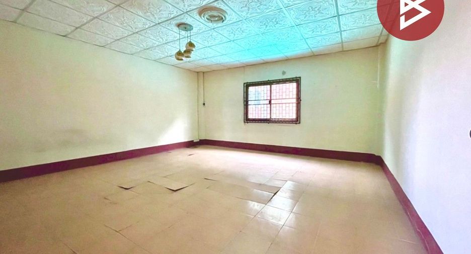 For sale 3 bedrooms house in Sam Phran, Nakhon Pathom