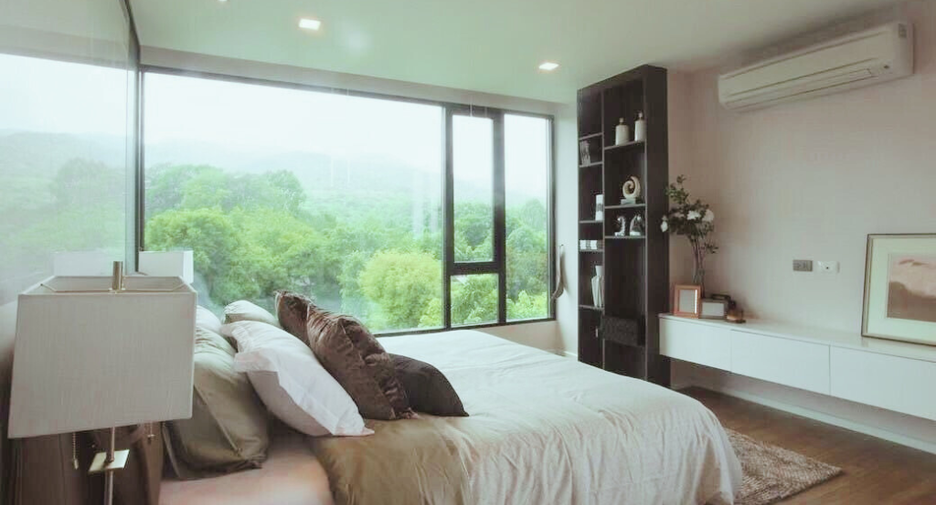 For sale 4 bedrooms condo in Mueang Chiang Mai, Chiang Mai