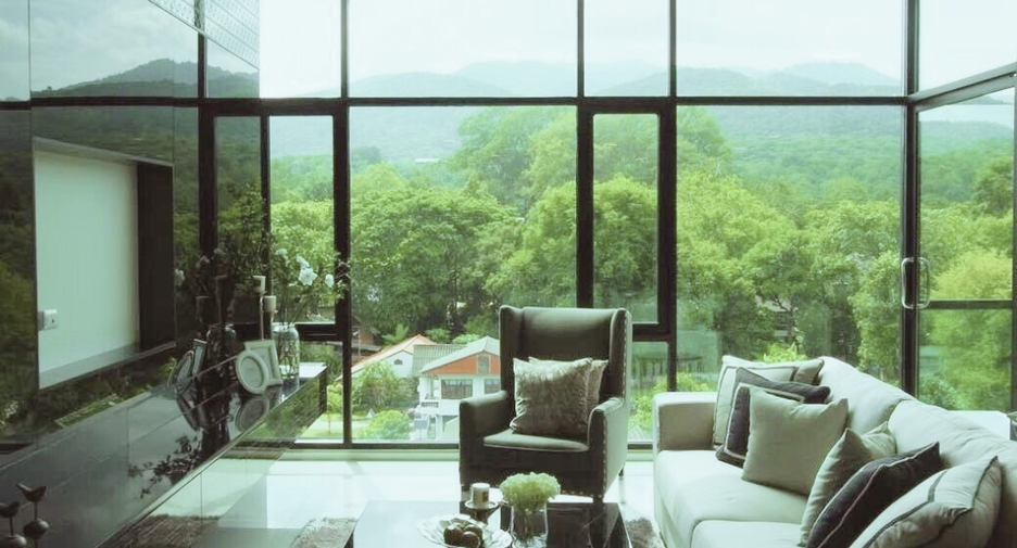 For sale 4 bedrooms condo in Mueang Chiang Mai, Chiang Mai