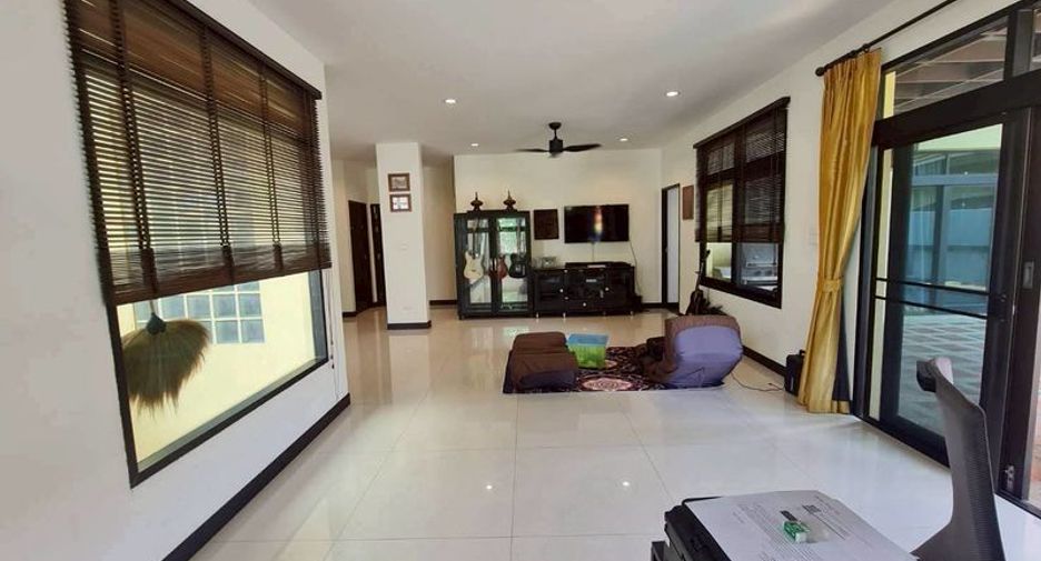 À vendre 3 chambres villa à Sattahip, Chonburi