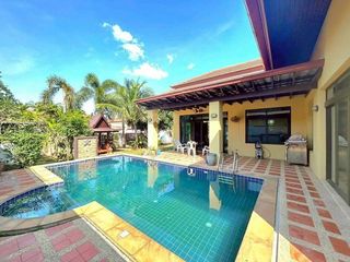 For sale 3 ベッドルーム villa in Bang Saray, Pattaya