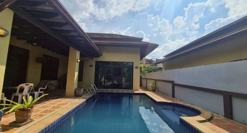 À vendre 3 chambres villa à Sattahip, Chonburi