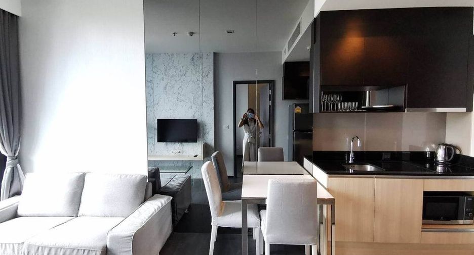 À vendre 1 chambre condo à Khlong Toei, Bangkok