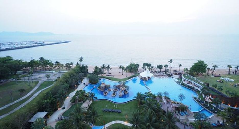 For rent 1 bed condo in Ban Bueng, Chonburi
