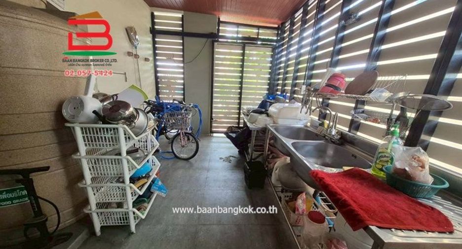 For sale 3 bedrooms house in Saphan Sung, Bangkok