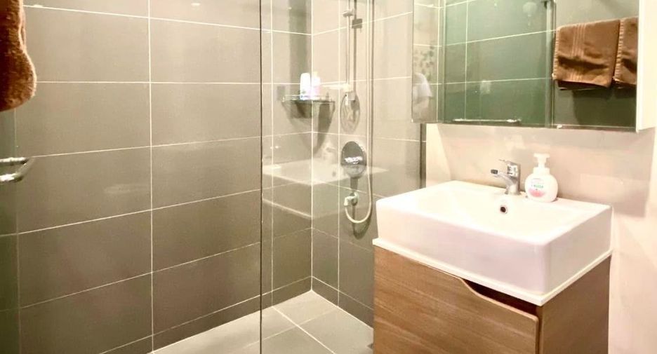 For sale 1 bed condo in Watthana, Bangkok