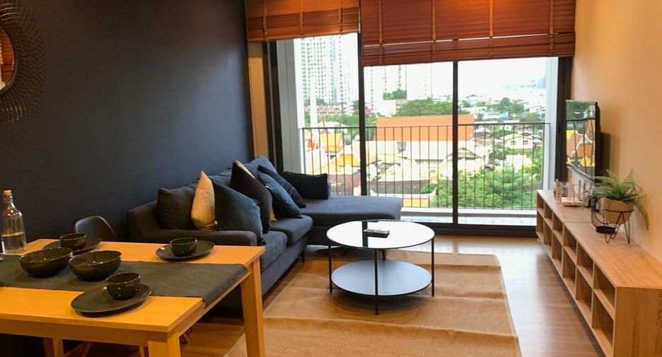 For rent 2 bedrooms condo in Watthana, Bangkok