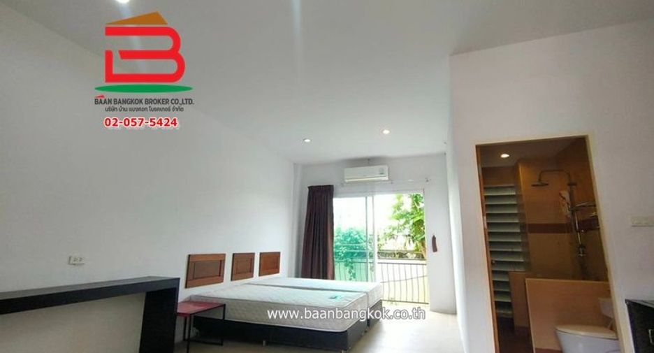 For sale 52 bedrooms apartment in Bang Sao Thong, Samut Prakan