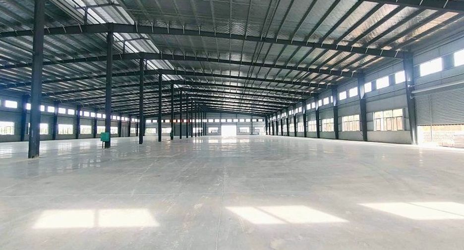 For rent 4 bedrooms warehouse in Nikhom Phatthana, Rayong