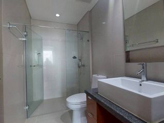 For rent 2 ベッドルーム condo in Khlong San, Bangkok