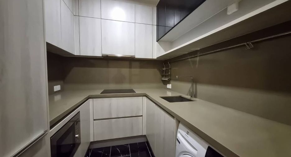 For rent and for sale 2 bedrooms condo in Khlong Toei, Bangkok
