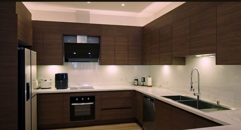 For sale 5 bedrooms villa in Hang Dong, Chiang Mai