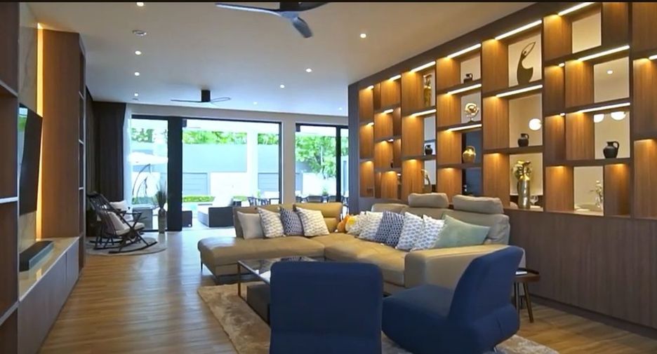 For sale 5 bedrooms villa in Hang Dong, Chiang Mai