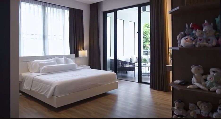 For sale 5 bedrooms villa in Hang Dong, Chiang Mai
