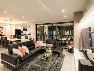 Villa zum Kauf mit 4 Zimmer in Mueang Chiang Mai, Chiang Mai