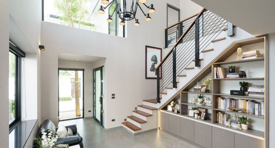 For sale 4 ベッドルーム villa in Mueang Chiang Mai, Chiang Mai