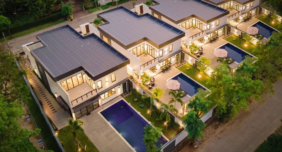 For sale 4 ベッドルーム villa in Mueang Chiang Mai, Chiang Mai