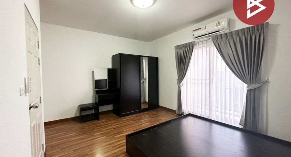 For sale 2 bedrooms townhouse in Si Racha, Chonburi
