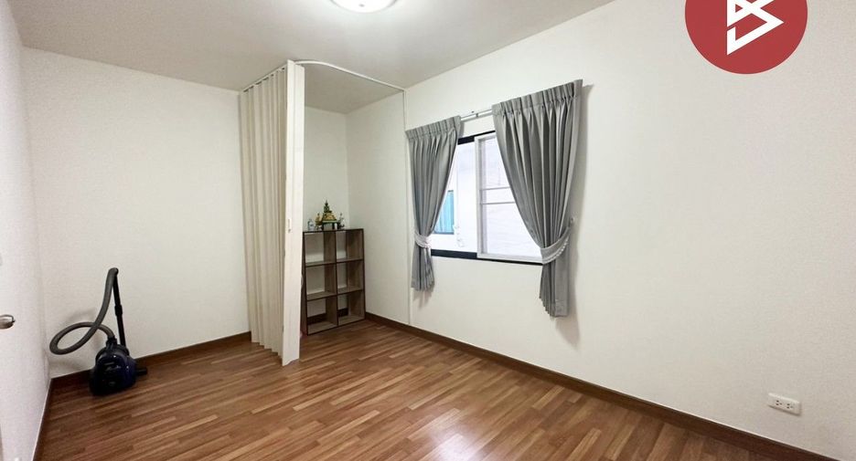 For sale 2 bedrooms townhouse in Si Racha, Chonburi