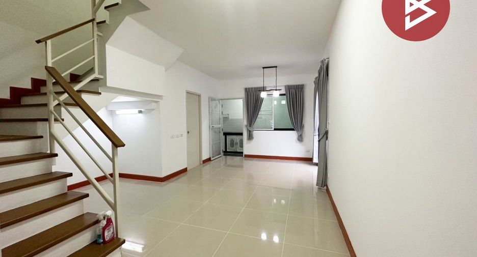 For sale 2 bedrooms townhouse in Si Racha, Chonburi