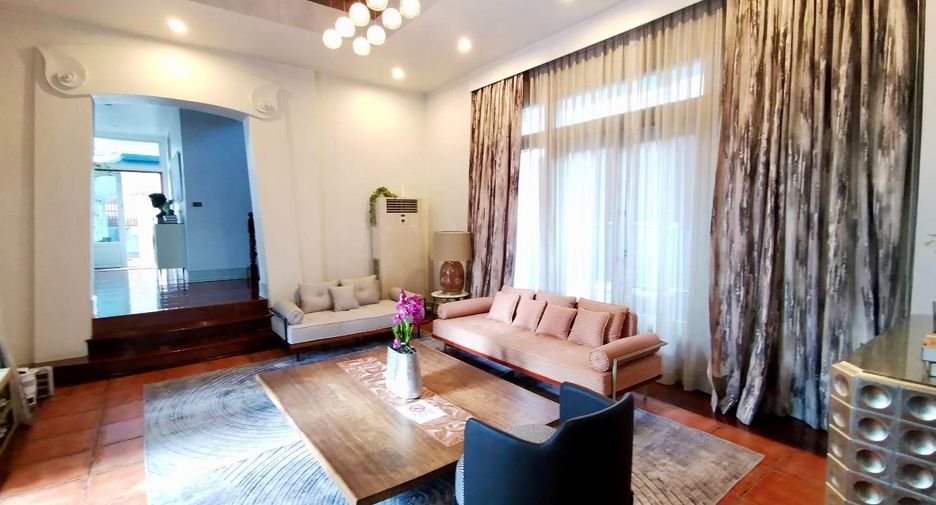 ให้เช่า 5 ห้องนอน บ้านเดี่ยว ใน วัฒนา, กรุงเทพฯ