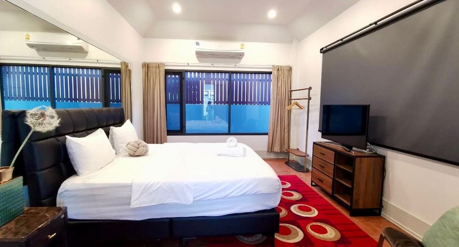 ให้เช่า 5 ห้องนอน บ้านเดี่ยว ใน วัฒนา, กรุงเทพฯ