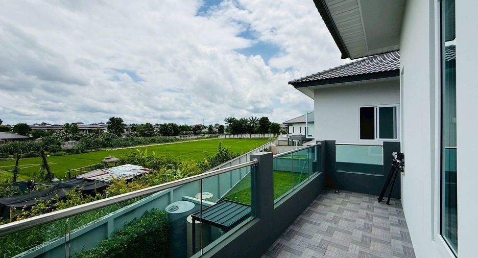 Casa en venta de 4 habitaciones en Hang Dong, Chiang Mai