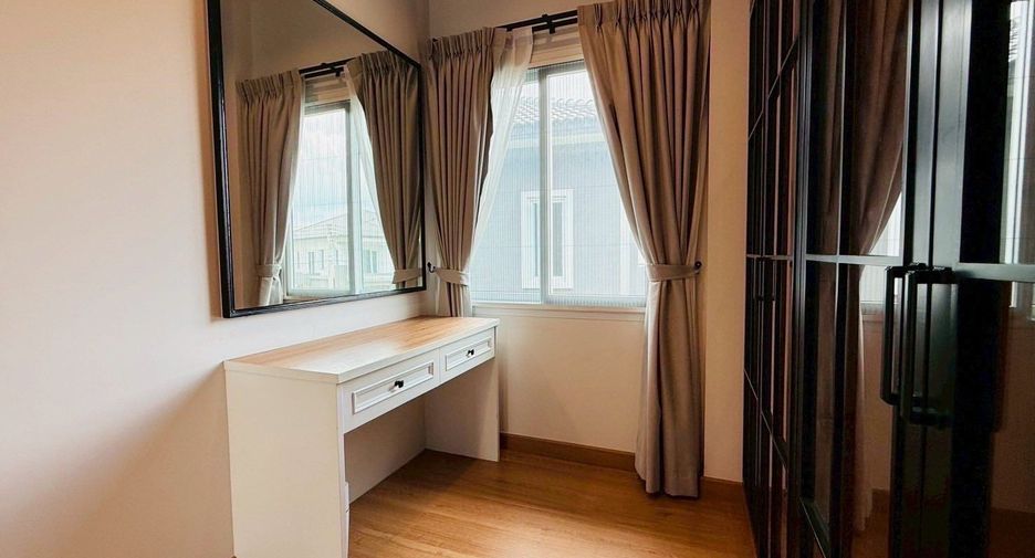 Casa en venta de 4 habitaciones en Hang Dong, Chiang Mai