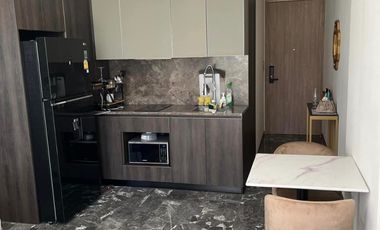 Condo en alquiler de 1 habitaciones en Khlong Toei, Bangkok
