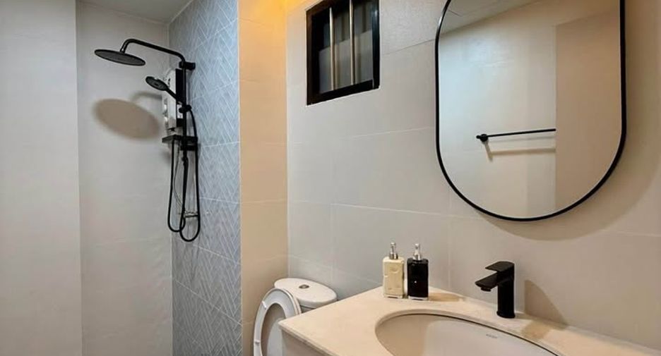 For sale 1 bed condo in Mueang Phuket, Phuket