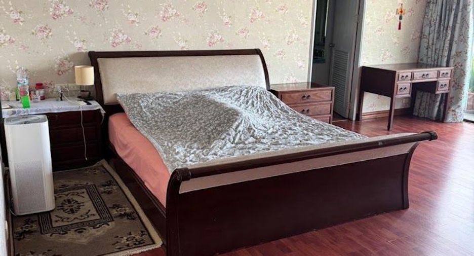 Wohnung zum Kauf mit 4 Zimmer in Watthana, Bangkok