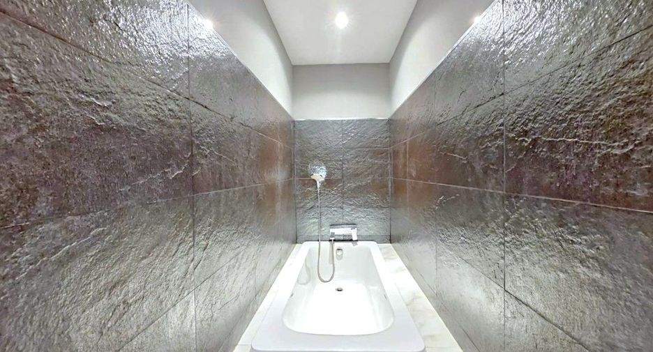 À louer 2 chambres appartement avec services à Khlong Toei, Bangkok