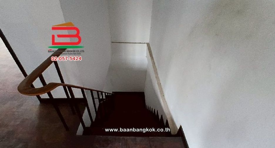 For sale 4 bedrooms townhouse in Sai Mai, Bangkok