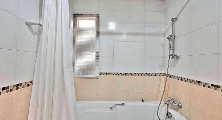 Apartment zur Miete mit 1 Zimmer in Khlong Toei, Bangkok