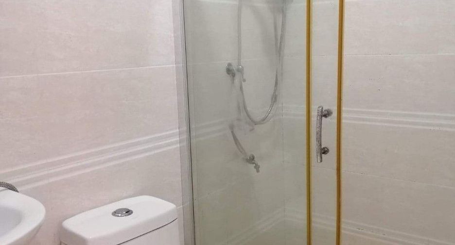 For sale 3 bedrooms townhouse in Si Racha, Chonburi