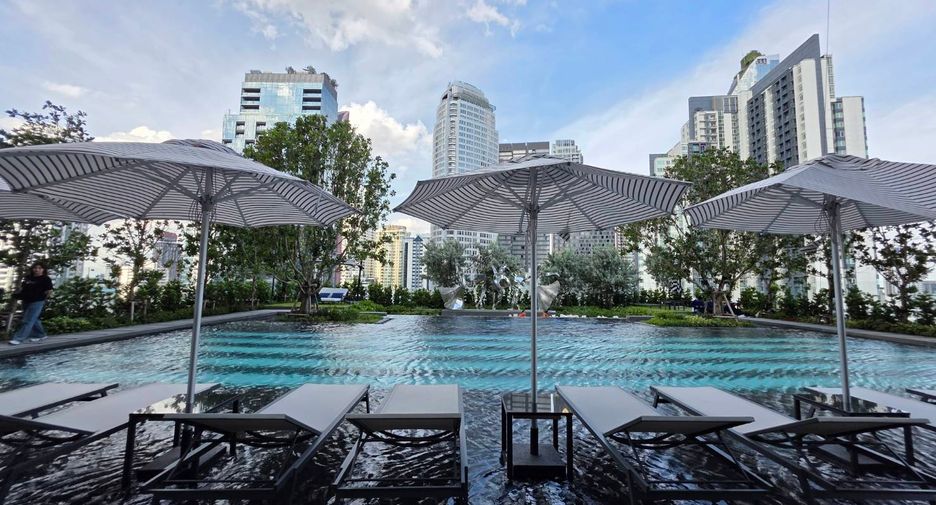 Wohnung zur Miete und zum Kauf mit 1 Zimmer in Khlong Toei, Bangkok