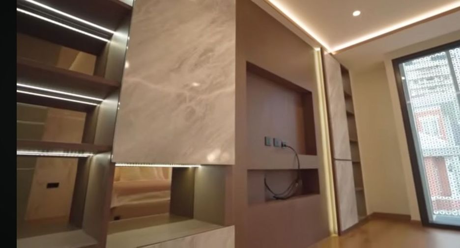 Haus zum Kauf mit 3 Zimmer in Watthana, Bangkok