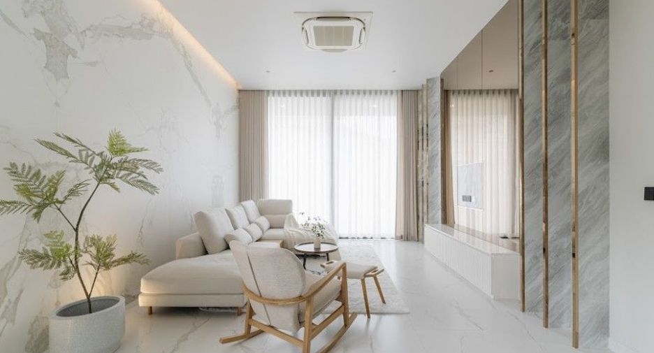 Haus zum Kauf mit 3 Zimmer in Watthana, Bangkok