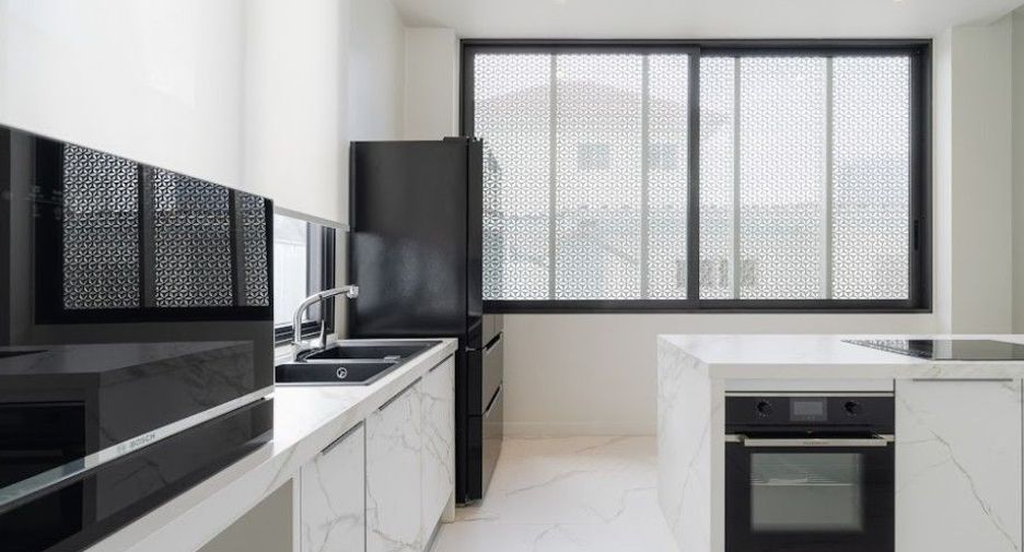 Haus zum Kauf mit 3 Zimmer in Watthana, Bangkok