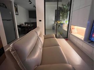 Casa adosada en alquiler de 2 habitaciones en Sathon, Bangkok