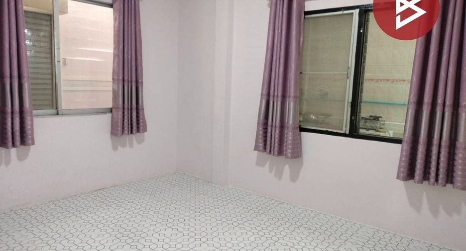 For sale 2 bedrooms townhouse in Mueang Chon Buri, Chonburi