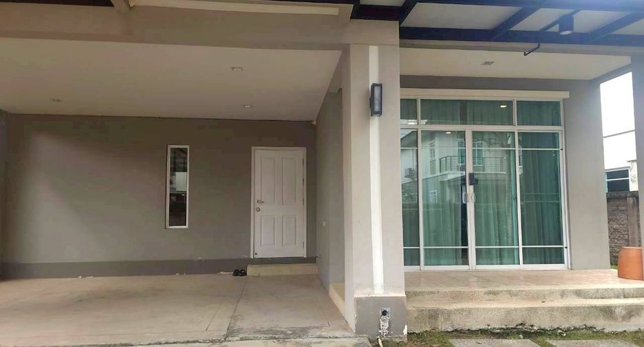 For rent 3 bedrooms house in Pak Kret, Nonthaburi